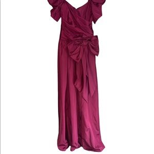 Vintage ILGWU burgundy satin short puff sleeve size 3-4 with bow detail.